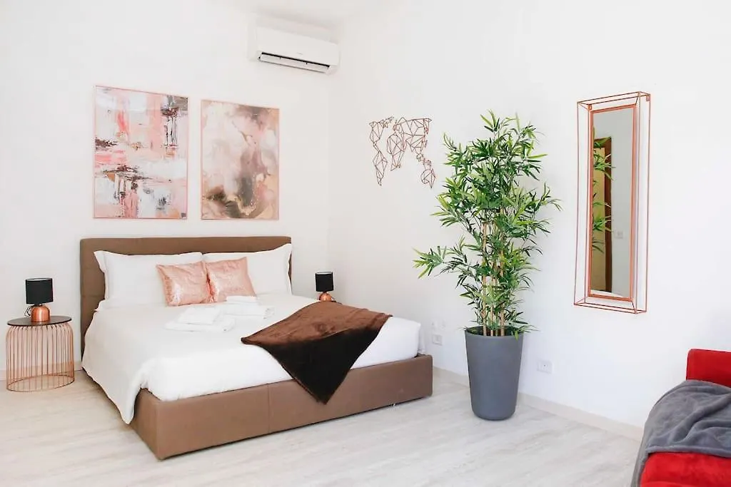 רומא Charming Patio Apartment Trastevere -Topcollection